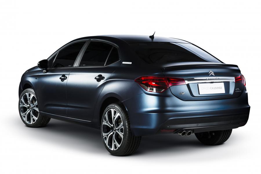  Citroen C4 Lounge Sportmarine Concept 2016 года  (фото 2 из 5)